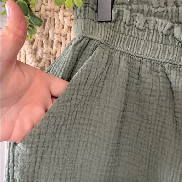 AERIE Pool To Party Wide Leg Gauzy Pants Green Size XL - Picture 3 of 14